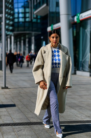 bettina looney, black and white, blue sweater, checked, earrings, Fur coat, gingham, graphic pants, graphic sweater, leather shoes, plaid, printed pants, printed sweater, trousers, white coat, white shoes, MILAN, MFW, fashion week, frenchystyle, FW, jonathan paciullo, street style, AUTUMN WINTER 2019-2020, AW 19-20, FALL WINTER 2019-2020, FW 19-20, vertical, full length