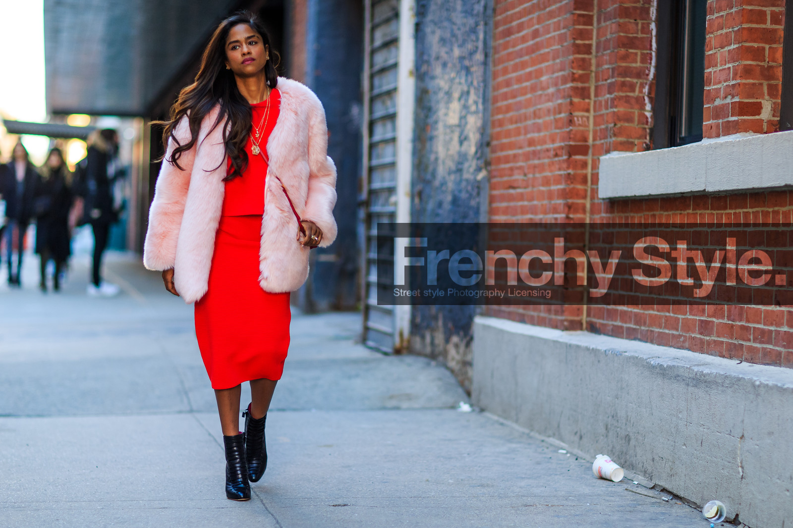 atmosphere details, AUTUMN WINTER 2016-2017, AW 16-17, black boots, black heels, fashion week, frenchystyle, full length, fur coat, fur jacket, FW, FW 16-17, high heels, horizontal, jonathan paciullo, leather boots, leather shoes, NEW YORK, NYFW, pink fur, red skirt, red sweater, red top, street style, woman