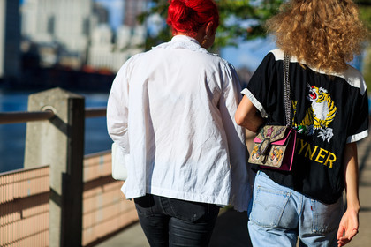 animal print, atmosphere details, back detail, black denim, black t shirt, blue denim, denim pants, detail, dyed hair, embroidered bag, embroidered top, fashion week, frenchystyle, FW, gucci, horizontal, jeans, jonathan paciullo, levi's, levi's strauss, NEW YORK, NYFW, sequined bag, shiny bag, SPRING SUMMER 2017, SS 17, street style, trousers, white shirt, woman