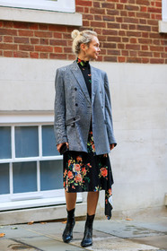 black dress, black shoes, blazer, checked jacket, fashion week, floral, flowers, frenchystyle, full length, FW, graphic jacket, grey jacket, high heels, jonathan paciullo, leather shoes, LFW, LONDON, olga karput, plaid, printed dress, printed jacket, SPRING SUMMER 2018, SS 18, street style, vertical