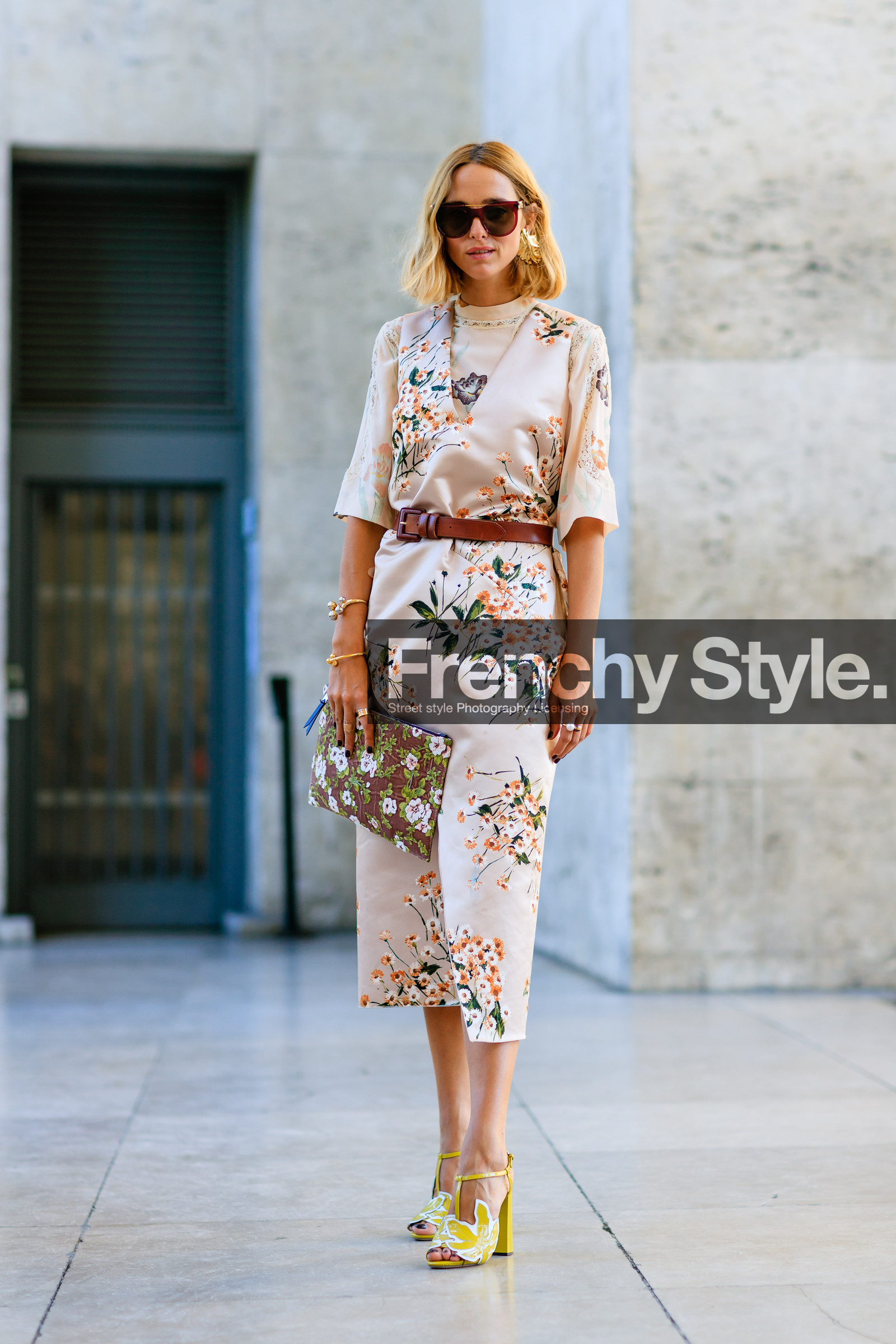 beige dress, candela novembre, fashion week, floral, flower, frenchystyle, full length, FW, high heels, jonathan paciullo, leather bag, leather belt, leather shoes, PARIS, PFW, printed bag, printed dress, red belt, silk dress, SPRING SUMMER 2017, SS 17, street style, sunglasses, vertical, yellow sandals