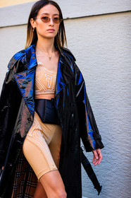 alexandra guerain, beige shorts, beige top, black bag, black coat, burberry, crop top, fanny pack, fendi, leather bag, leather coat, sunglasses, trench coat, MILAN, MFW, fashion week, frenchystyle, FW, jonathan paciullo, street style, AUTUMN WINTER 2019-2020, AW 19-20, FALL WINTER 2019-2020, FW 19-20, vertical, atmosphere details, detail