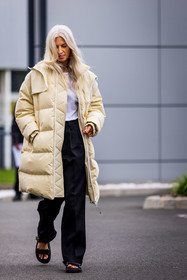 beige coat, beige puffer, black pants, black sandals, coat, flare pants, pants, pleated pants, puffer, quilted coat, quilted puffer, sandals, Sarah Harris, white t-shirt, PARIS, PFW, fashion week, frenchystyle, FW, jonathan paciullo, street style, SPRING SUMMER 2022, SS 22, vertical, full length