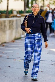 aviator, bag, blue jumper, blue pants, blue sneakers, camel bag, check, checked pants, color, dior bag, glasses, jumper, knit, knitwear, marine blue jumper, pants, print, printed pants, sneakers, zipped knit, electric blue, fashion week, frenchystyle, FW, jonathan paciullo, street style, PFW, PARIS, SPRING SUMMER 2022, SS 22, vertical, full length