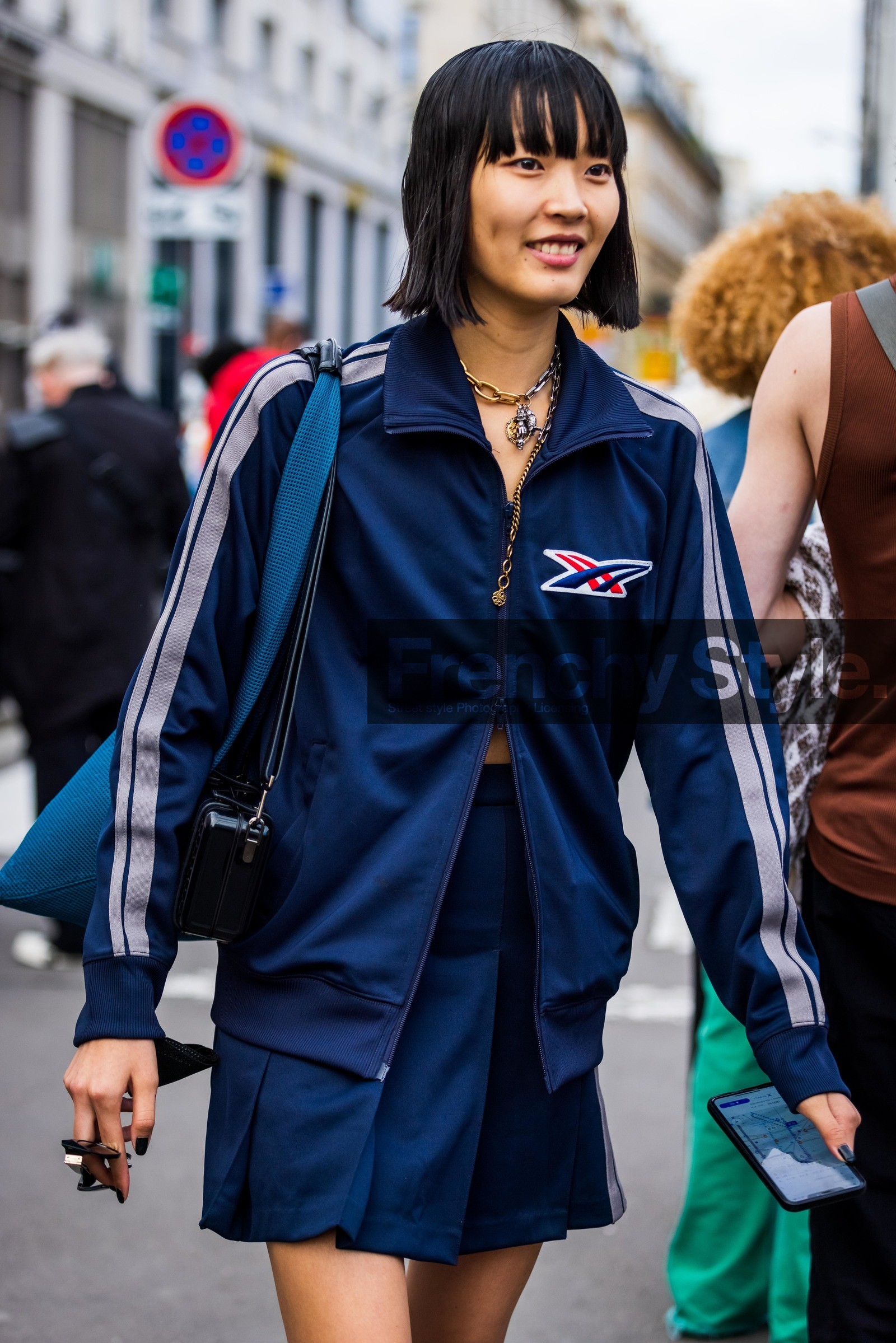 bag, black bag, boots, choker, gold chain, jacket, navy jacket, navy skirt, necklace, pleated skirt, short skirt, skirt, sport jacket, stripes, zipped jacket, street style, jonathan paciullo, FW, frenchystyle, fashion week, PFW, PARIS, SPRING SUMMER 2022, SS 22, vertical, atmosphere details, model