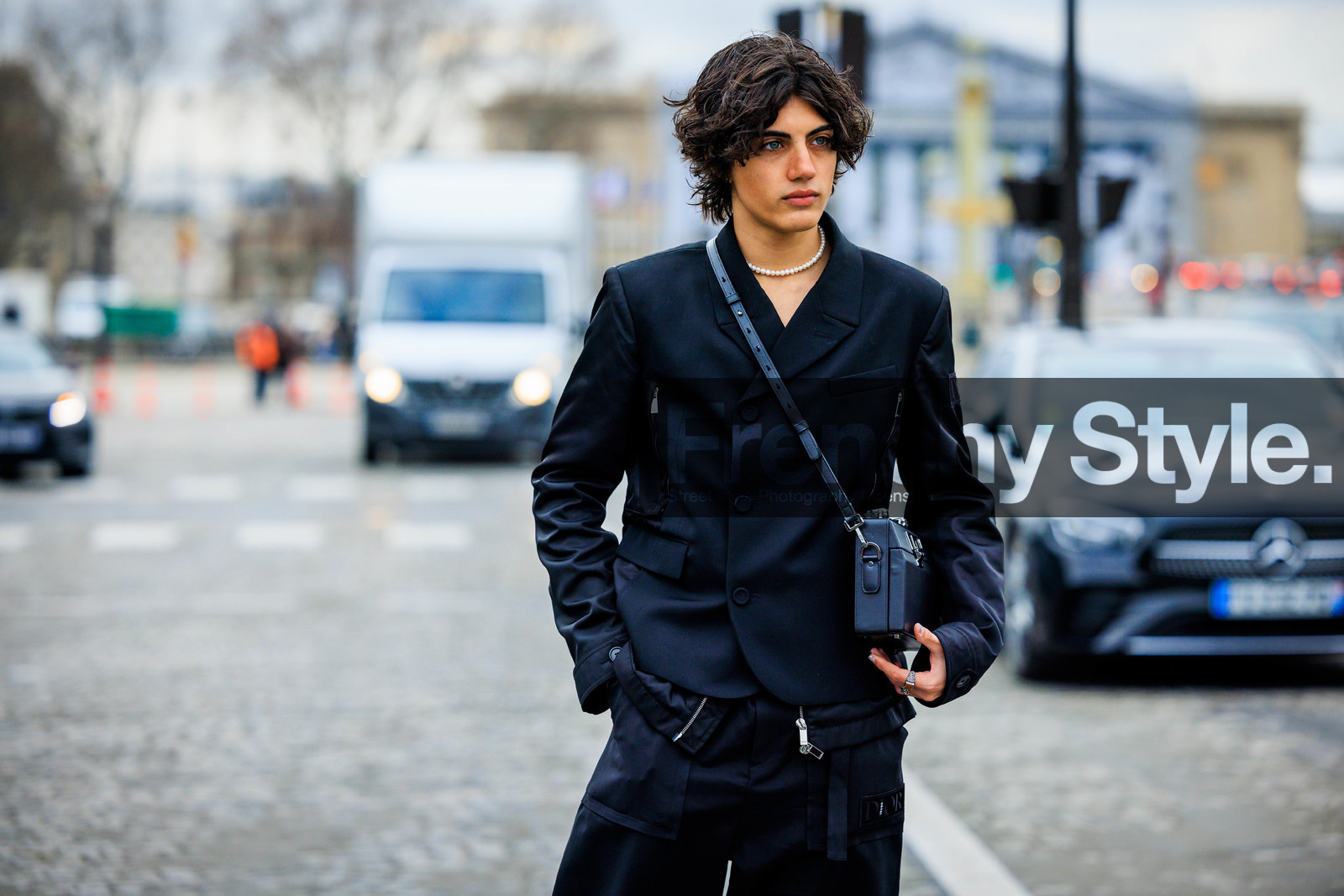 menswear, fashion week, frenchystyle, FW, jonathan paciullo, street style, PFW, PARIS, FALL WINTER 2022-2023, AUTUMN WINTER 2022-2023, FW 22-23, atmosphere details, detail, horizontal