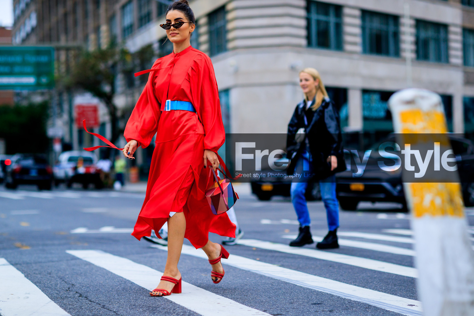 blue belt, camila coelho, graphic bag, high heels, leather bag, leather shoes, multicolor bag, printed bag, red dress, red shoes, sunglasses, turquoise, fashion week, frenchystyle, FW, jonathan paciullo, street style, NYFW, NEW YORK, SPRING SUMMER 2019, SS 19, atmosphere details, horizontal, full length