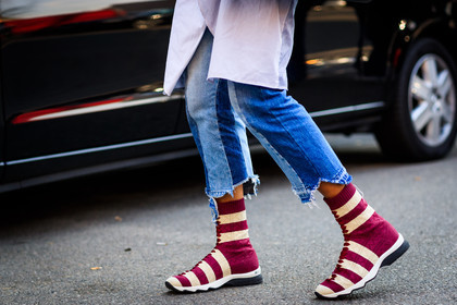 atmosphere details, AUTUMN WINTER 2017-2018, AW 17-18, blue denim, denim pants, detail, FALL WINTER 2017-2018, fashion week, fendi, frenchystyle, FW, FW 17-18, geometric, graphic shoes, horizontal, jan-michael quammie, jeans, jonathan paciullo, leather shoes, men shirt, MFW, MILAN, printed shoes, red boots, street style, stripes, trousers