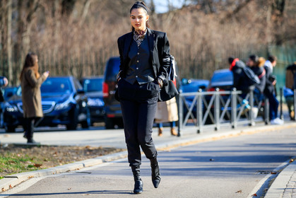 black jacket, black pants, black shoes, black top, blazer, doina ciobanu, earrings, headband, leather shoes, leather top, ponytail, tone on tone, total look black, trousers, MILAN, MFW, fashion week, frenchystyle, FW, jonathan paciullo, street style, AUTUMN WINTER 2019-2020, AW 19-20, FALL WINTER 2019-2020, FW 19-20, atmosphere details, full length, horizontal