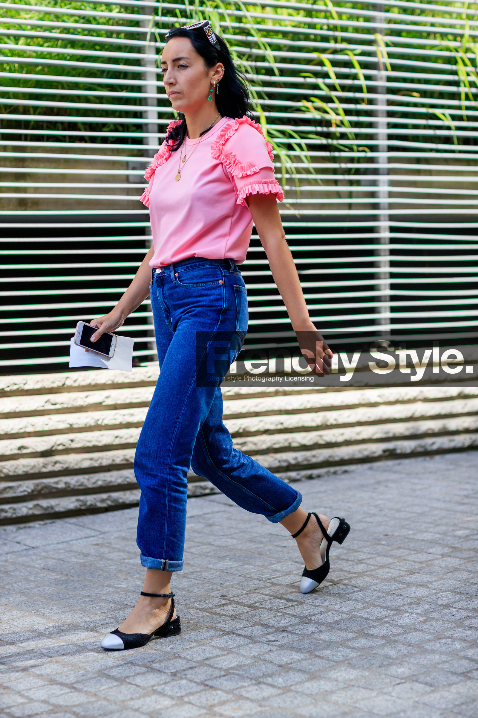 black and white shoes, blue denim, denim pants, fashion week, frenchystyle, full length, FW, jeans, jonathan paciullo, leather shoes, MENSWEAR, PARIS, PFW, pink top, ruffles, SPRING SUMMER 2018, SS 18, street style, trousers, vertical
