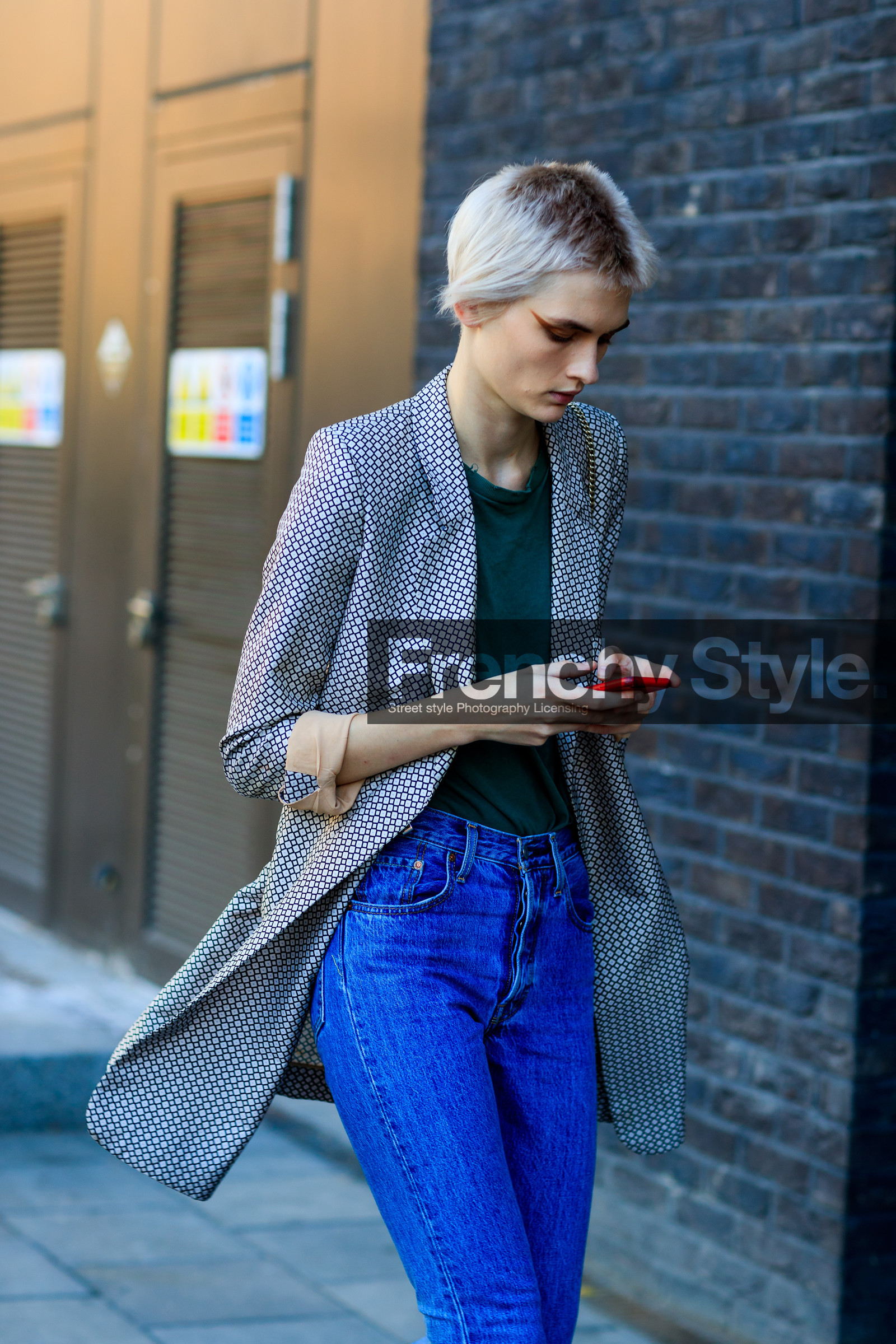 black and white, blue denim, denim pants, eyeliner, graphic jacket, green top, jeans, model, printed jacket, short hair, trousers, fashion week, frenchystyle, FW, jonathan paciullo, street style, LFW, LONDON, SPRING SUMMER 2019, SS 19, vertical, detail, atmosphere details