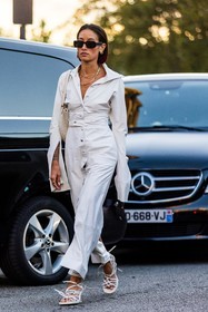 acne studios shoes, Alexandra Guerain, black sunglasses, dress, gold necklace, leather dress, long dress, monochrome, rectangle sunglasses, sandals, sunglasses, white dress, white monochrome, white sandals, street style, jonathan paciullo, FW, frenchystyle, fashion week, PFW, PARIS, SPRING SUMMER 2022, SS 22, vertical, full length