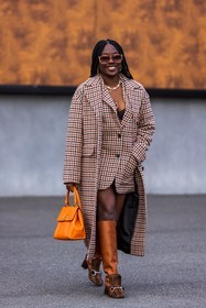 bag, boots, brown blazer, brown coat, camel boots, coat, gucci boots, houndstooth, leather bag, Lois Opoku, necklace, orange bag, pearl necklace, printed blazer, printed coat, sunglasses, street style, jonathan paciullo, FW, frenchystyle, fashion week, PFW, PARIS, SPRING SUMMER 2022, SS 22, vertical, full length