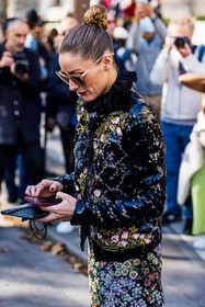 collar, color, floral jacket, floral print, floral dress, flowers, jacket, Olivia Palermo, print, ruffles, sequins, dress, statement collar, sunglasses, fashion week, frenchystyle, FW, jonathan paciullo, street style, PFW, PARIS, SPRING SUMMER 2022, SS 22, vertical, atmosphere details