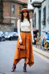 brown boots, brown skirt, camel bag, green belt, high heels, jiyoung kim, leather bag, leather shoes, straw hat, white sweater, MILAN, MFW, fashion week, frenchystyle, FW, jonathan paciullo, street style, AUTUMN WINTER 2019-2020, AW 19-20, FALL WINTER 2019-2020, FW 19-20, vertical, full length