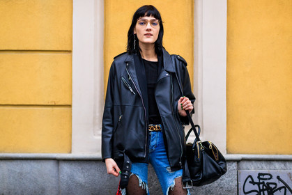 atmosphere details, AUTUMN WINTER 2017-2018, AW 17-18, black bag, black jacket, black perfecto, black t shirt, blue denim, denim pants, detail, earrings, FALL WINTER 2017-2018, fashion week, frenchystyle, FW, FW 17-18, horizontal, jeans, jonathan paciullo, leather bag, leather perfecto, leopard, leopard print, liene podina, MFW, MILAN, model, polka dot, ripped pants, street style, tights, trousers, zip