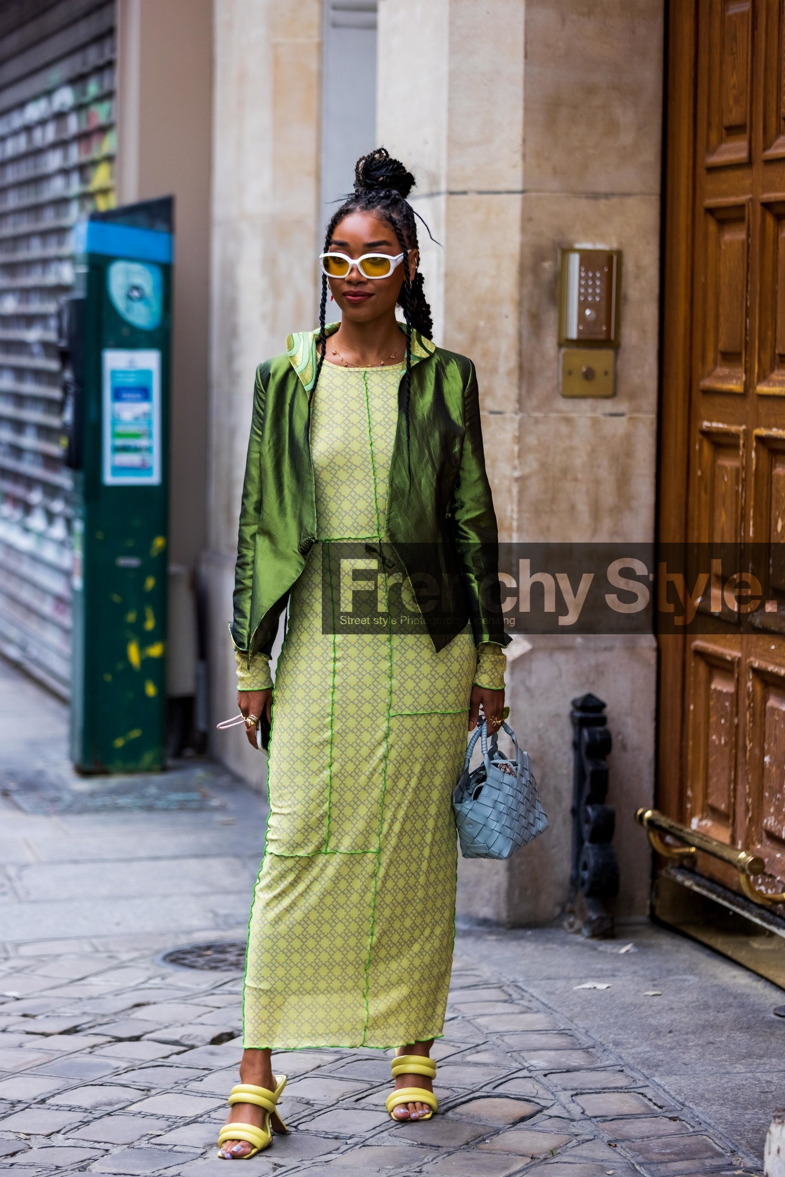 bag, blue bag, color, dress, green dress, green jacket, jacket, leather bag, long dress, mules, Petra Henriette, print, printed dress, sandals, sunglasses, white sunglasses, yellow mules, yellow sandals, street style, jonathan paciullo, FW, frenchystyle, fashion week, PFW, PARIS, SPRING SUMMER 2022, SS 22, vertical, full length