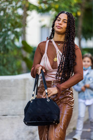 bag, black bag, brown skirt, brown top, chanel bag, gold necklace, necklace, pink top, satin top, skirt, top, transparent top, versace necklace, vinyl skirt, zipped skirt, fashion week, frenchystyle, FW, jonathan paciullo, street style, PFW, PARIS, SPRING SUMMER 2022, SS 22, vertical, atmosphere details