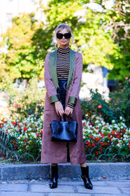 black bag, black shoes, fashion week, frenchystyle, full length, FW, graphic jacket, graphic top, high heels, jonathan paciullo, leather bag, leather shoes, MFW, MILAN, printed jacket, printed top, red coat, SPRING SUMMER 2018, SS 18, street style, striped coat, striped top, sunglasses, varnished leather shoes, vertical, xenia van der woodsen