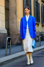blazer, blue bag, blue jacket, Giedrė Dukauskaitė, leather bag, leather shoes, model, white shirt, white shoes, white skirt, MILAN, MFW, fashion week, frenchystyle, FW, jonathan paciullo, street style, AUTUMN WINTER 2019-2020, AW 19-20, FALL WINTER 2019-2020, FW 19-20, vertical, full length