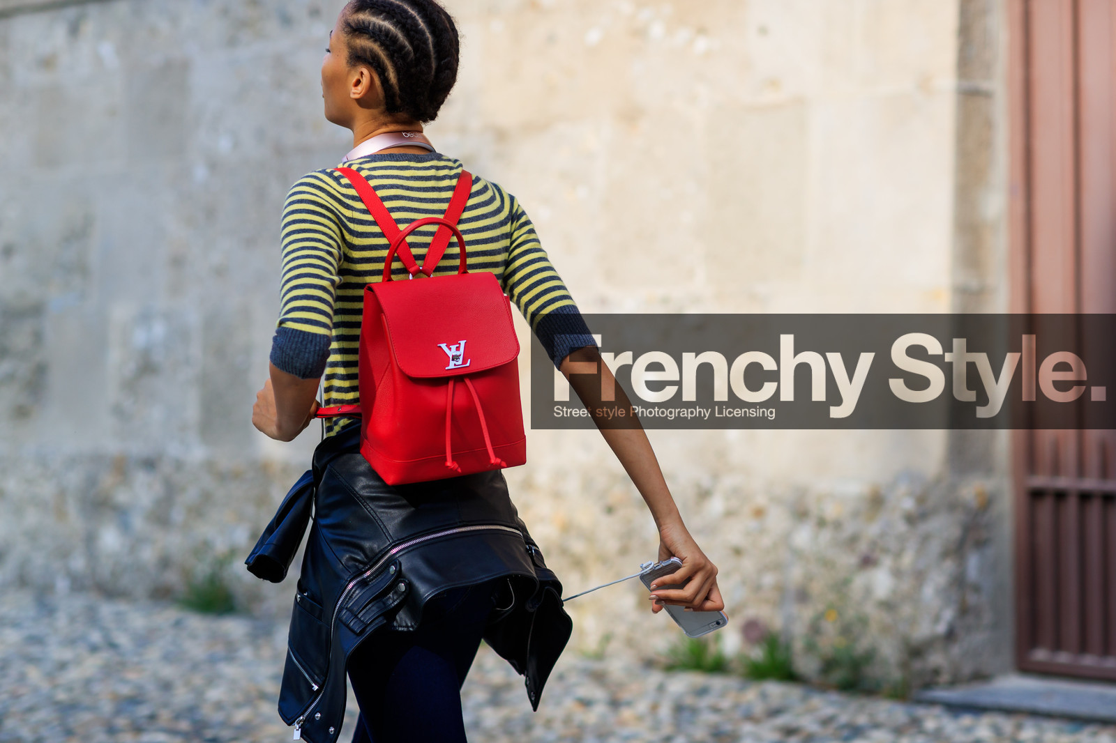 atmosphere details, black jacket, detail, fashion week, frenchystyle, FW, graphic sweater, headphones, horizontal, jonathan paciullo, leather backpack, leather bag, leather jacket, louis vuitton, MFW, MILAN, model, red bag, SPRING SUMMER 2018, SS 18, street style, striped sweater, trousers, yellow sweater