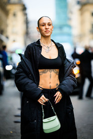 black cropped top, tattoos, pony tails, black puffed jacket, black tong, black trousers, prada bag, mint bag, mini bag, hera pradel, fashion week, frenchystyle, FW, jonathan paciullo, street style, AUTUMN WINTER 2022-2023, FALL WINTER 2022_2023, FW 22-23, PFW, PARIS, vertical, detail