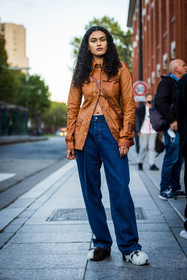 animal print, bicolor shoes, blue denim, blue jean, camel shirt, clog, cow print, curly hair, denim, hairstyle, jean, leather shirt, printed shoes, sabots, shirt, street style, jonathan paciullo, FW, frenchystyle, fashion week, PFW, PARIS, SPRING SUMMER 2022, SS 22, vertical, full length
