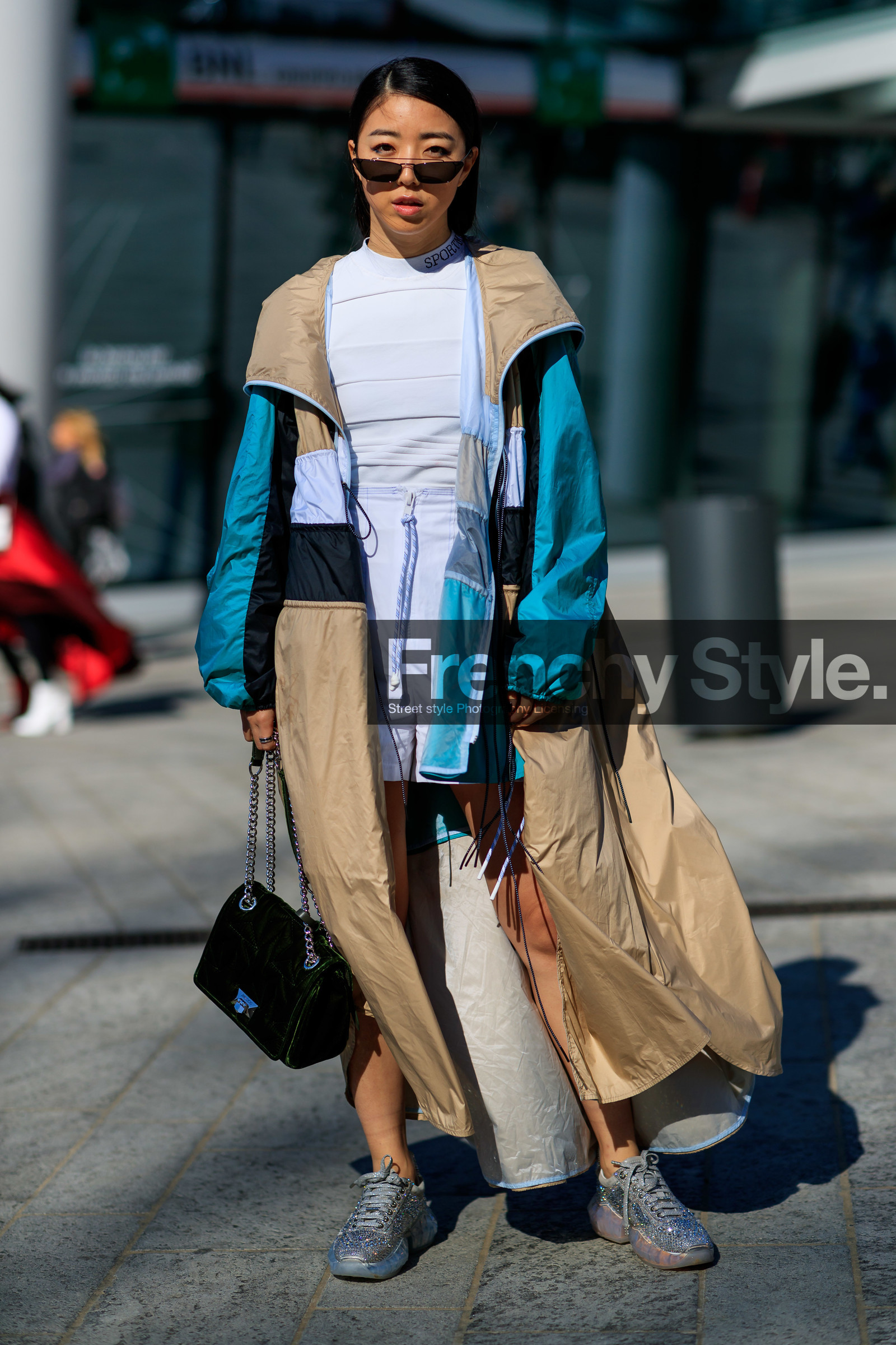 beige coat, black bag, graphic jacket, green bag, grey sneakers, jimmy choo, leather bag, leather shoes, parka, printed jacket, sequined shoes, shiny shoes, sportmax, sunglasses, white shorts, white top, yuwei zhangzou, MILAN, MFW, fashion week, frenchystyle, FW, jonathan paciullo, street style, AUTUMN WINTER 2019-2020, AW 19-20, FALL WINTER 2019-2020, FW 19-20, vertical, full length
