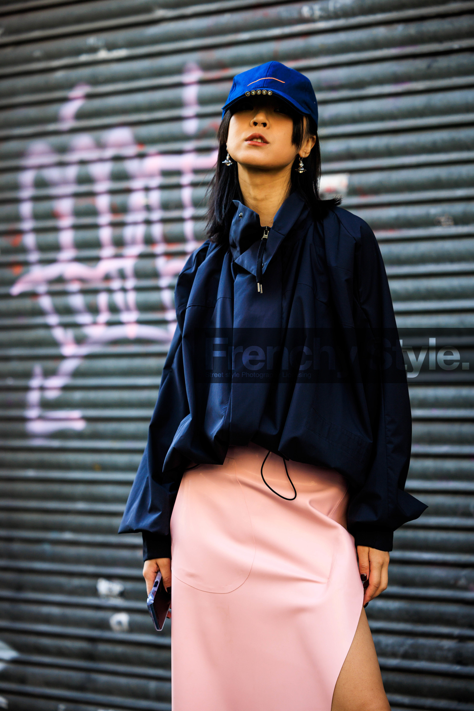 blue cap, pastel pink skirt, sporty look, sport jacket, navy blue jacker, beige sandals, beige heels, vivienne westwood earrings, street style, jonathan paciullo, FW, frenchystyle, fashion week, AUTUMN WINTER 2022-2023, FALL WINTER 2022_2023, FW 22-23, PFW, PARIS, vertical, detail
