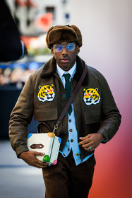 menswear, fashion week, frenchystyle, FW, jonathan paciullo, street style, PFW, PARIS, FALL WINTER 2022-2023, AUTUMN WINTER 2022-2023, FW 22-23, atmosphere details, detail, vertical
