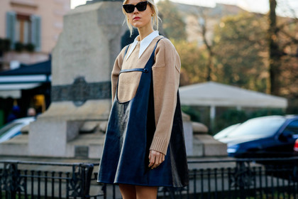 black dress, camel sweater, leather dress, linda tol, sunglasses, MILAN, MFW, fashion week, frenchystyle, FW, jonathan paciullo, street style, AUTUMN WINTER 2019-2020, AW 19-20, FALL WINTER 2019-2020, FW 19-20, atmosphere details, detail, horizontal