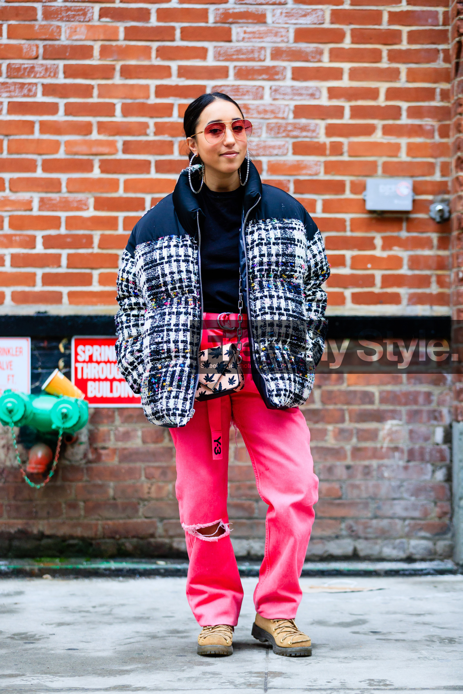 AUTUMN WINTER 2017-2018, AW 17-18, beige boots, black jacket, black top, denim pants, down jacket, earrings, FALL WINTER 2017-2018, fashion week, frenchystyle, full length, FW, FW 17-18, jonathan paciullo, leather bag, NEW YORK, NYFW, pink bag, pink pants, printed bag, ripped pants, street style, sunglasses, trousers, tweed jacket, vertical, y-3
