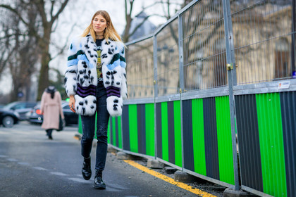 black boots, black denim, black shoes, denim pants, fur jacket, jeans, leather shoes, printed jacket, printed t shirt, trousers, white fur, white jacket, fashion week, frenchystyle, FW, jonathan paciullo, street style, PFW, PARIS, SPRING SUMMER 2017, SS 17, HAUTE COUTURE, atmosphere details, full length, horizontal, veronika heilbrunner
