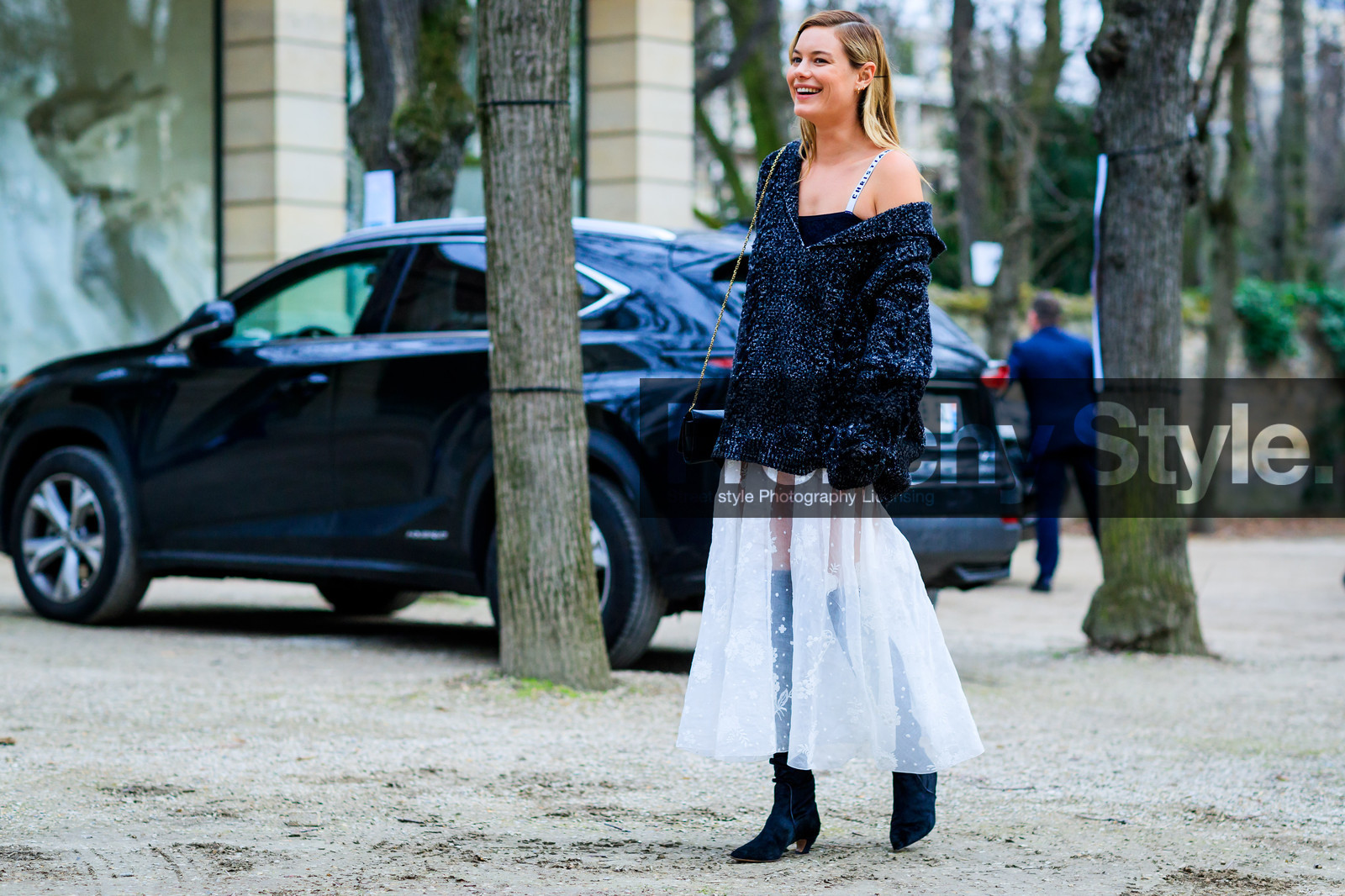 atmosphere details, AUTUMN WINTER 2017-2018, AW 17-18, black boots, black jacket, black shoes, black sweater, camille rowe, christian dior, FALL WINTER 2017-2018, fashion week, frenchystyle, full length, FW, FW 17-18, horizontal, jonathan paciullo, leather shoes, model, off the shoulder, PARIS, PFW, see through, street style, white skirt