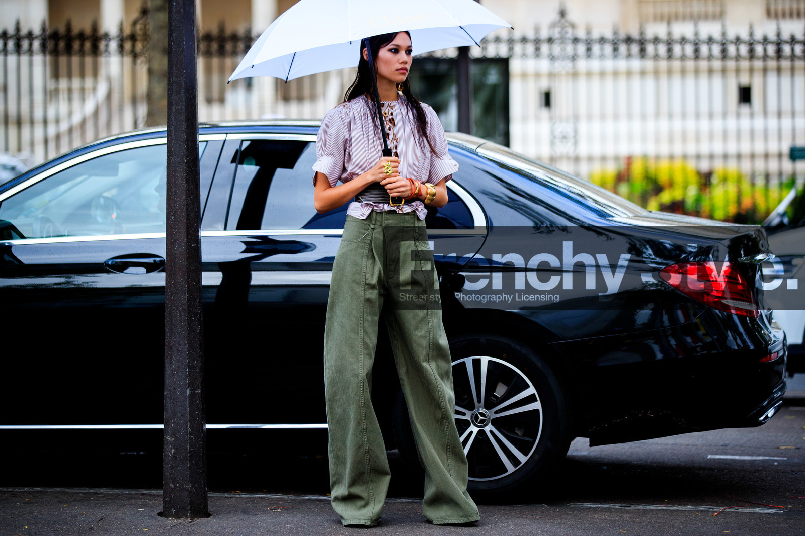 jade nguyen, kaki pants, loose pants, striped blouse, short sleeve blouse, belted blouse, hair details, make up, make up details, embroidered blouse, floral embroidered blouse, camel blouse, white blouse, brown leather belt, big belt, golden buckle belt, chloe blouse, chloe look, chloe pants, chloe belt, fashion week, frenchystyle, FW, jonathan paciullo, street style, PFW, PARIS, SPRING SUMMER 2021, SS 21, horizontal, atmosphere details, full length, model