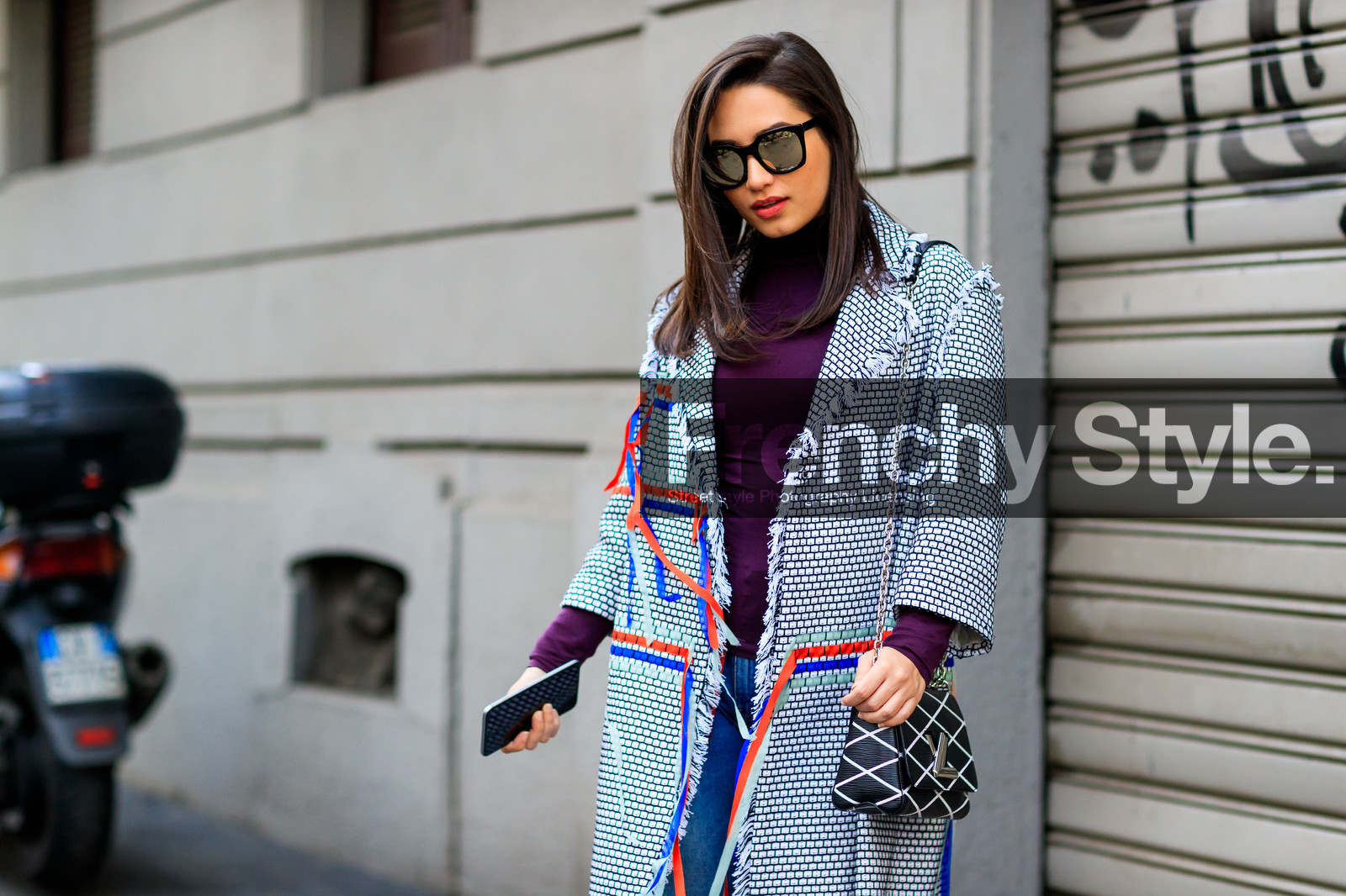 atmosphere details, AUTUMN WINTER 2017-2018, AW 17-18, black bag, blue denim, denim pants, detail, embroidered coat, FALL WINTER 2017-2018, fashion week, frenchystyle, FW, FW 17-18, graphic bag, graphic coat, horizontal, jeans, jonathan paciullo, leather bag, louis vuitton, MFW, MILAN, printed bag, printed coat, purple sweater, street style, striped bag, sunglasses, trousers, tweed coat