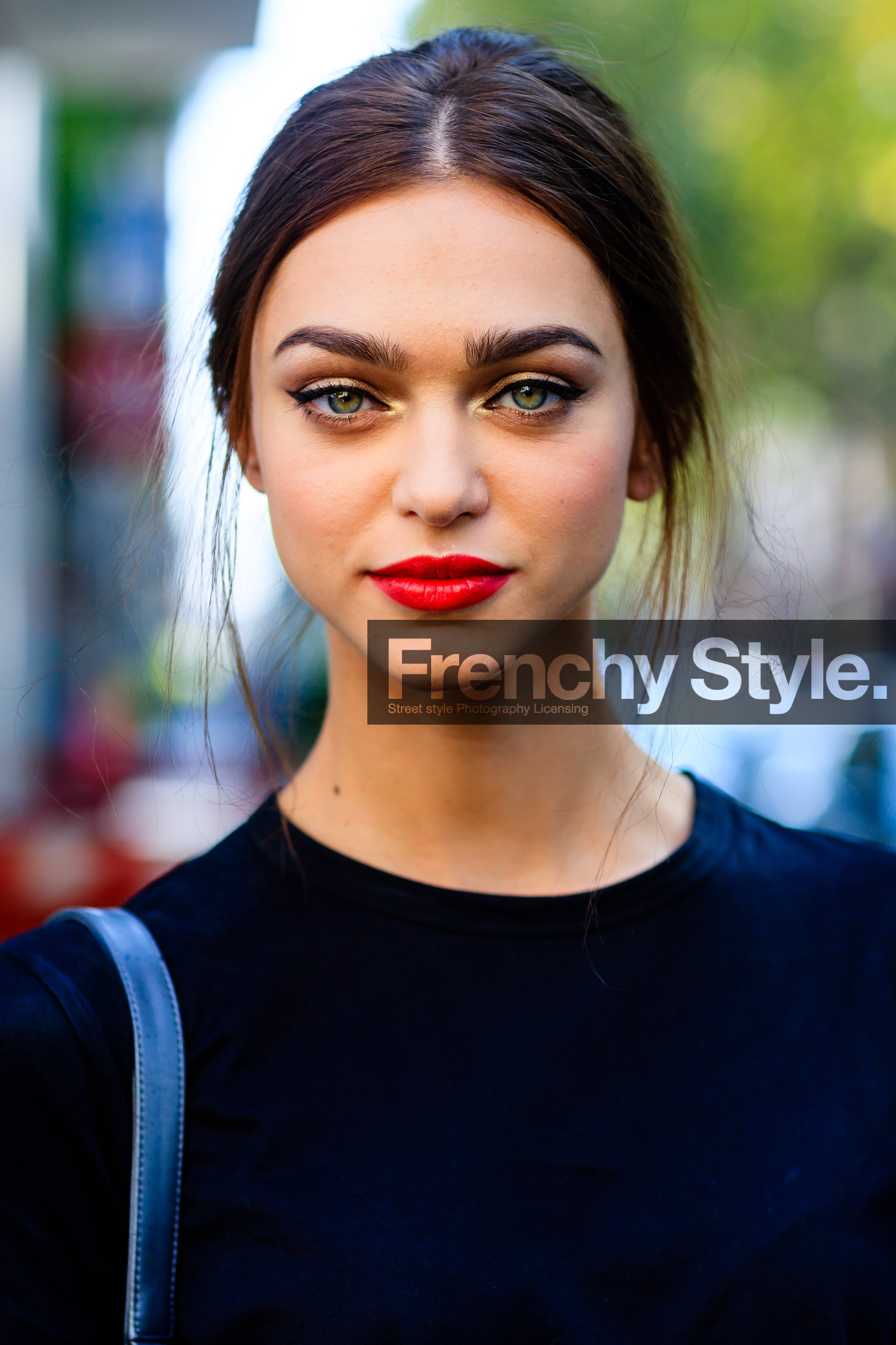 atmosphere details, black t shirt, detail, fashion week, frenchystyle, FW, jonathan paciullo, MFW, MILAN, model, portrait, red lips, SPRING SUMMER 2017, SS 17, street style, vertical, zhenya katava