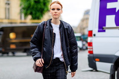 atmosphere details, AUTUMN WINTER 2016-2017, AW 16-17, black jacket, bomber jacket, bordeaux, burgundy, checked pants, christian dior, detail, FALL WINTER 2016-2017, fashion week, frenchystyle, FW, FW 16-17, graphic pants, HAUTE COUTURE, horizontal, jonathan paciullo, leather bag, MENSWEAR, model, PARIS, PFW, red bag, street style, trousers, white t shirt