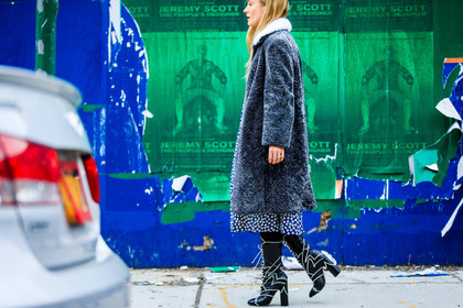 atmosphere details, AUTUMN WINTER 2016-2017, AW 16-17, black boots, blue dress, detail, fashion week, floral, flower, frenchystyle, fur collar, FW, FW 16-17, graphic shoes, grey coat, high boots, high heels, horizontal, jonathan paciullo, kate foley, leather boots, NEW YORK, NYFW, printed boots, printed dress, street style, woman