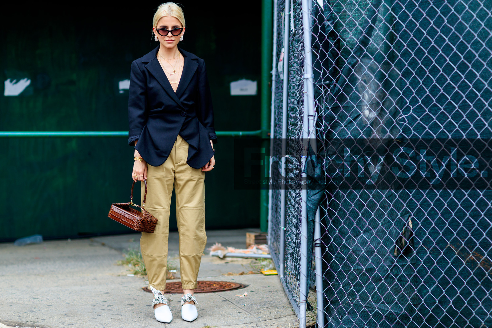 beige pants, black jacket, blazer, brown bag, caro daur, earrings, high heels, leather bag, leather shoes, rejina pyo, sunglasses, trousers, white shoes, street style, jonathan paciullo, FW, frenchystyle, fashion week, NYFW, NEW YORK, SPRING SUMMER 2019, SS 19, atmosphere details, horizontal, full length