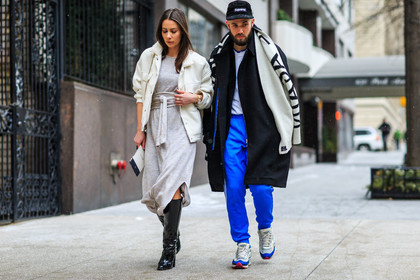 adidas, atmosphere details, AUTUMN WINTER 2016-2017, AW 16-17, belted dress, black and white, black boots, black cap, black coat, blue pants, fashion week, frenchystyle, full length, FW, FW 16-17, group of people, high boots, high heels, horizontal, jonathan paciullo, leather sneakers, long dress, NEW YORK, nude dress, NYFW, overcoat, street style, streetwear, supreme, sweatpants, trousers, varnished leather shoes, white jacket, white scarf, white sneakers, woman, wool dress, wool jacket