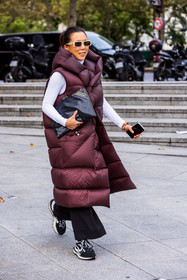 balenciaga pouch, black pants, black pouch, black sneakers, burgundy puffer, flare pants, pants, pouch, puffer, rectangle sunglasses, sleveless puffer, sneakers, sunglasses, white top, fashion week, frenchystyle, FW, jonathan paciullo, street style, PFW, PARIS, SPRING SUMMER 2022, SS 22, vertical, full length