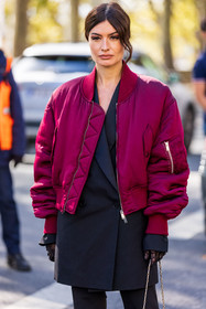 Angela Rozas Saiz, bag, black blazer, black pants, black suits, blazer, bomber, burgundy bomber, flare pants, pants, strawberry bomber, fashion week, frenchystyle, FW, jonathan paciullo, street style, PFW, PARIS, SPRING SUMMER 2022, SS 22, vertical, atmosphere details