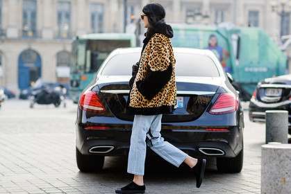 black shoes, black sneakers, blue denim, denim pants, fur jacket, hood, jeans, leather shoes, leopard print, trousers, fashion week, frenchystyle, FW, jonathan paciullo, street style, PFW, PARIS, SPRING SUMMER 2017, SS 17, HAUTE COUTURE, atmosphere details, full length, horizontal