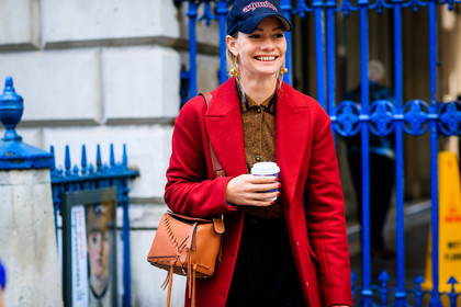 atmosphere details, black cap, black pants, brown bag, brown shirt, detail, earrings, fashion week, frenchystyle, fringes, FW, horizontal, jonathan paciullo, leather bag, LFW, loewe, LONDON, red coat, SPRING SUMMER 2018, SS 18, street style, trousers