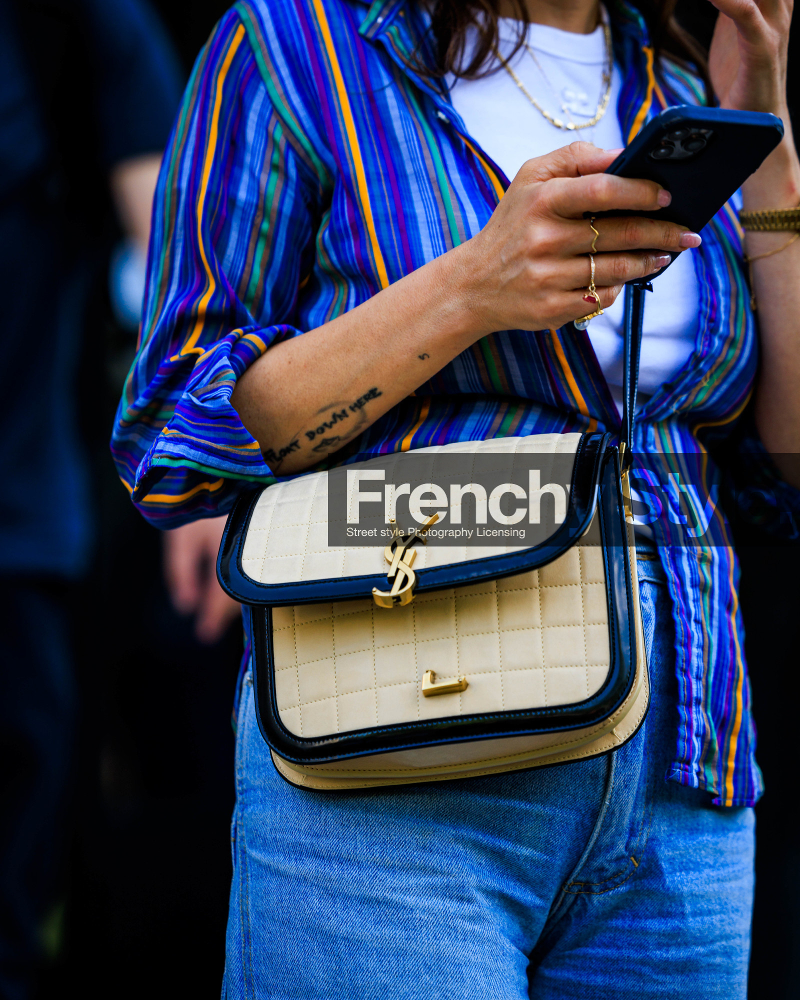 fashion week, frenchystyle, FW, jonathan paciullo, street style, PFW, PARIS, FW 23-24, FALL WINTER 2023-2024, AUTUMN WINTER 2023-2024, HAUTE COUTURE, vertical, atmosphere details, detail