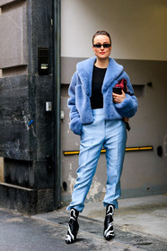 black and white shoes, black shoes, black sweater, blue fur coat, blue jacket, blue pants, fur jacket, high heels, leather bag, leather shoes, red bag, sunglasses, trousers, fashion week, frenchystyle, FW, jonathan paciullo, street style, MFW, MILAN, AUTUMN WINTER 2018-2019, FALL WINTER 2018-2019, FW 18-19, vertical, full length, lena lademann