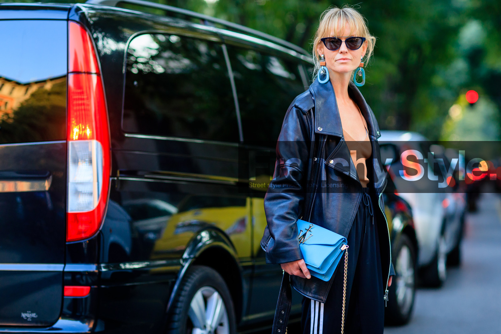 adidas, atmosphere details, black jacket, black pants, black perfecto, blue bag, detail, earrings, fashion week, frenchystyle, FW, horizontal, jonathan paciullo, jw anderson, leather bag, leather jacket, leather perfecto, MFW, MILAN, nude top, SPRING SUMMER 2017, SS 17, street style, sunglasses, sweatpants, trousers, turquoise