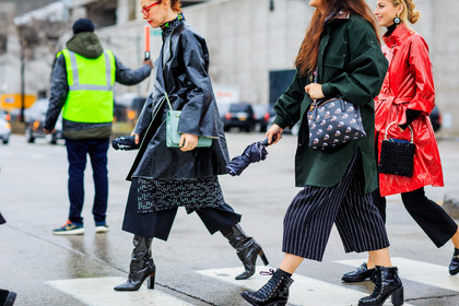 atmosphere details, AUTUMN WINTER 2016-2017, AW 16-17, black bag, black boots, black coat, black loafers, black pants, detail, earrings, fashion week, frenchystyle, FW, FW 16-17, green coat, group of people, gucci, high boots, high heels, horizontal, jonathan paciullo, lace up shoes, leather boots, leather coat, leather shoes, mini bag, navy pants, NEW YORK, NYFW, printed bag, red coat, street style, striped pants, trousers, varnished leather, vinyl, wide pants, woman