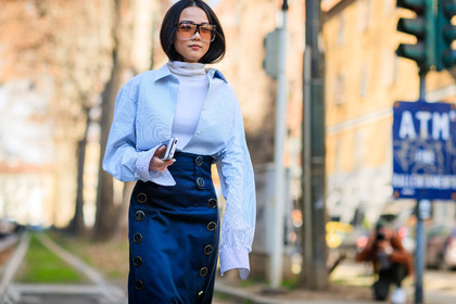 atmosphere details, AUTUMN WINTER 2017-2018, AW 17-18, blue skirt, detail, FALL WINTER 2017-2018, fashion week, frenchystyle, FW, FW 17-18, high waist, horizontal, jonathan paciullo, long skirt, MFW, MILAN, street style, striped shirt, sunglasses, turtleneck sweater, white shirt, white sweater, yoyo cao